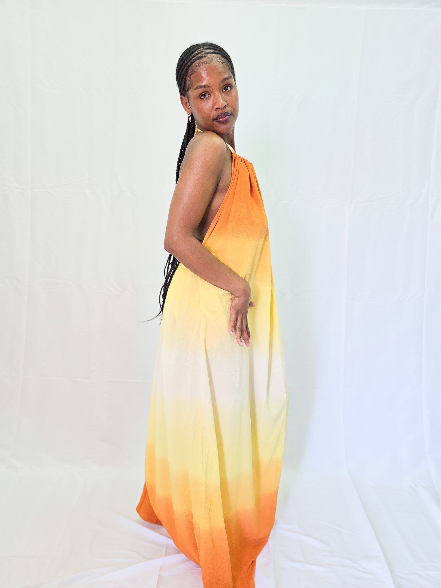 Aura Backless Dera