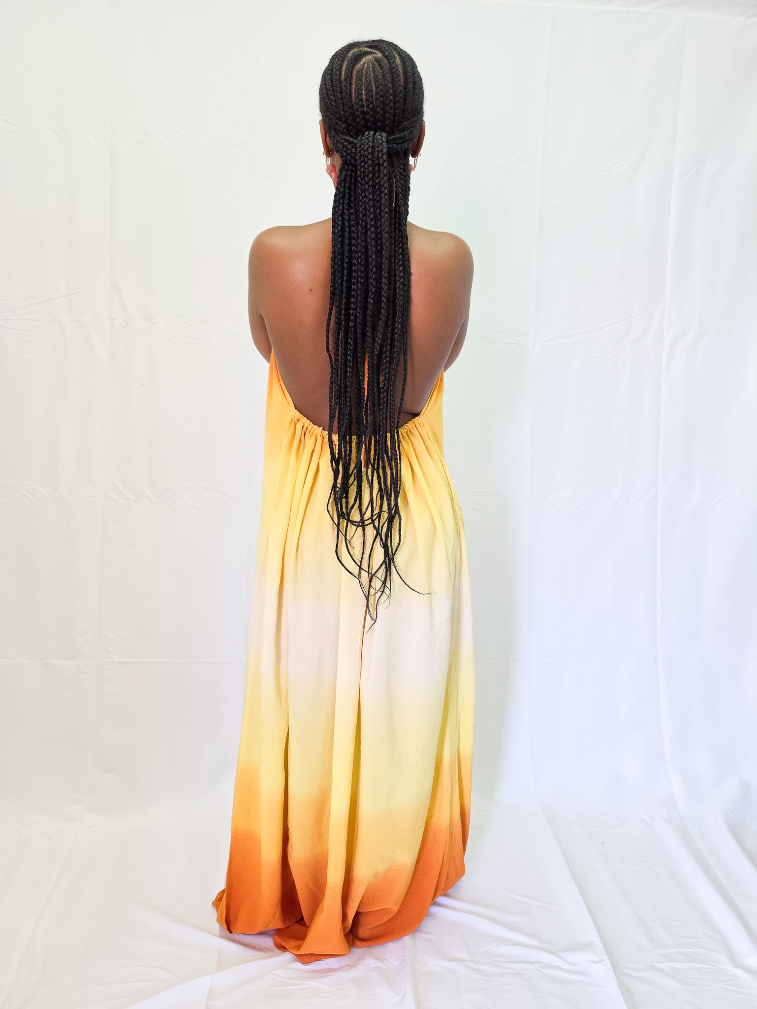Aura Backless Dera