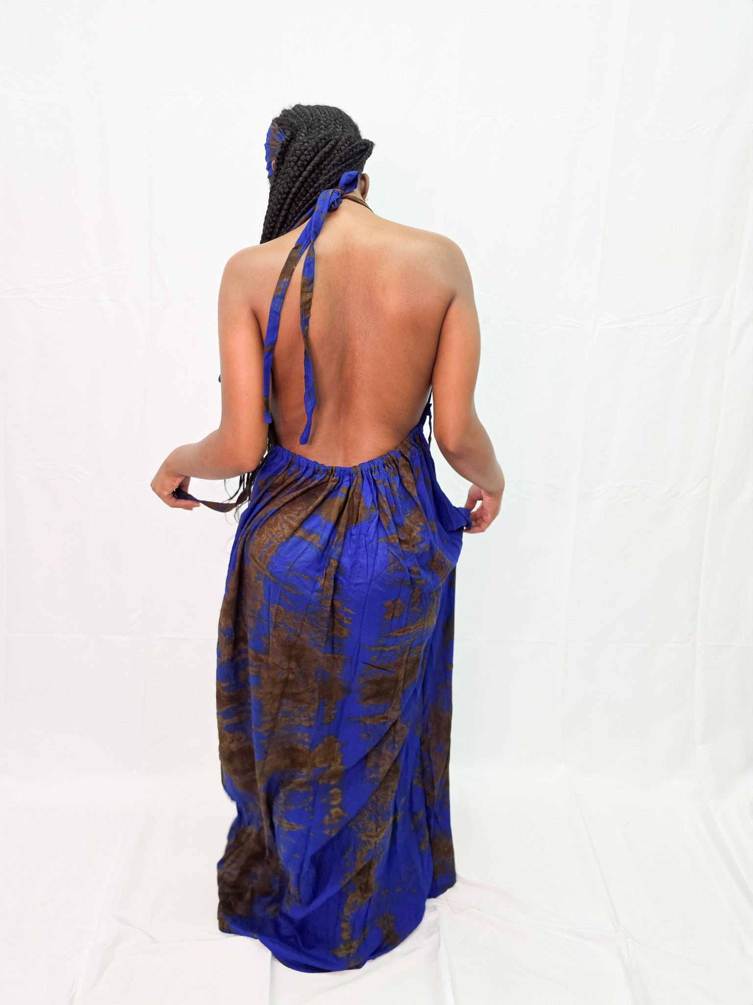 Signature Backless Dera