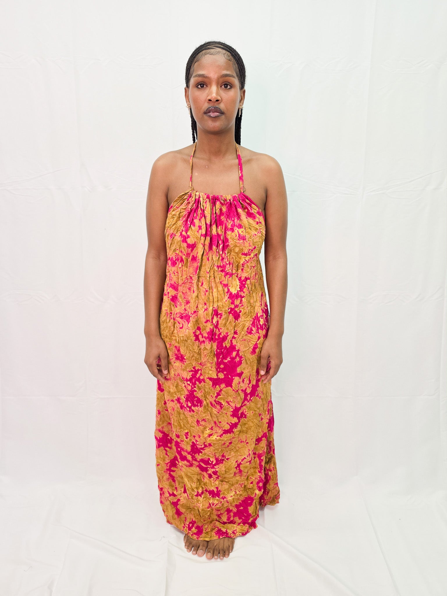 Signature Backless Dera