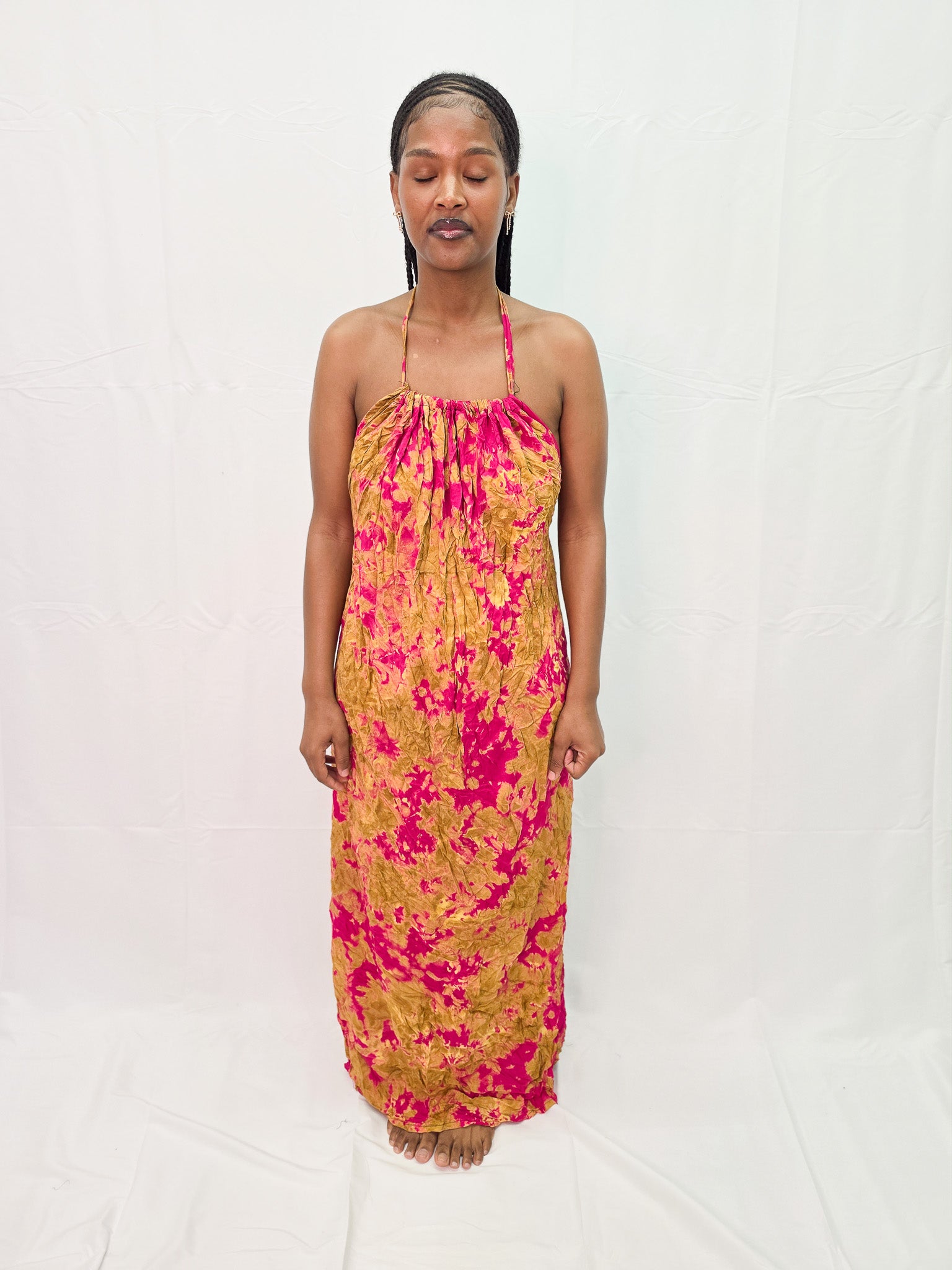 Signature Backless Dera